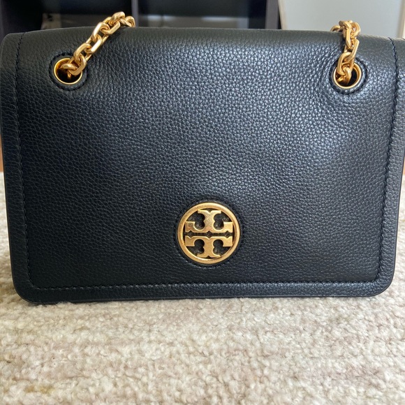tory burch carson convertible shoulder bag